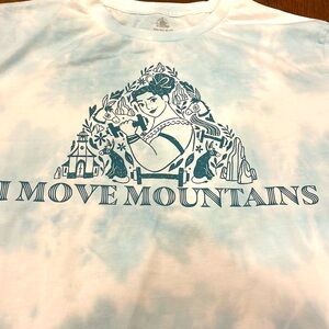 Disney Parks Encanto Luisa “I Can Move Mountains” Graphic T-Shirt Size M